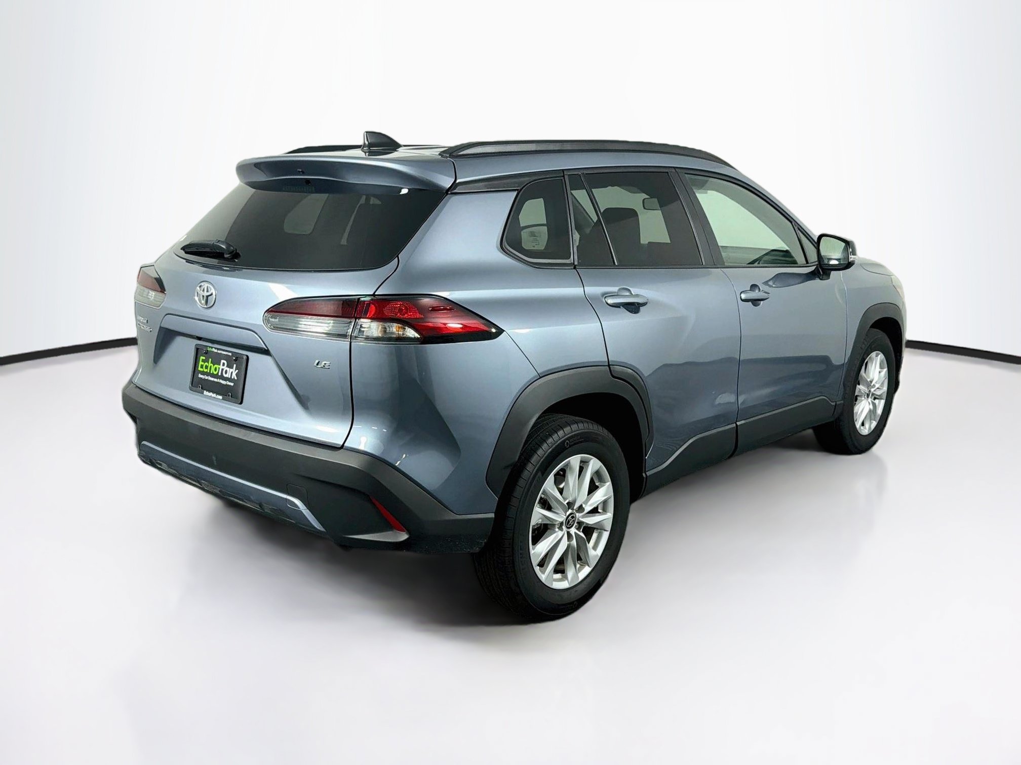 Used 2026 Toyota Corolla Cross LE FWD image 9