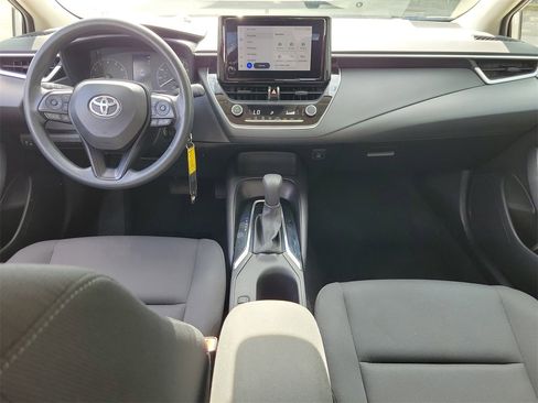 Used 2024 Toyota Corolla LE image 12