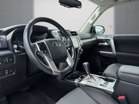 Used 2023 Toyota 4Runner SR5 Premium w/ Moonroof Package RWD image 13