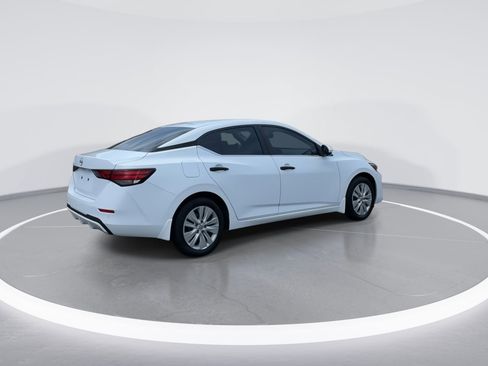 Used 2024 Nissan Sentra S image 7