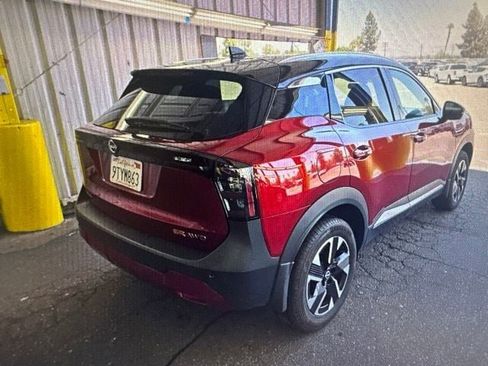Certified 2025 Nissan Kicks SR AWD/4WD image 7