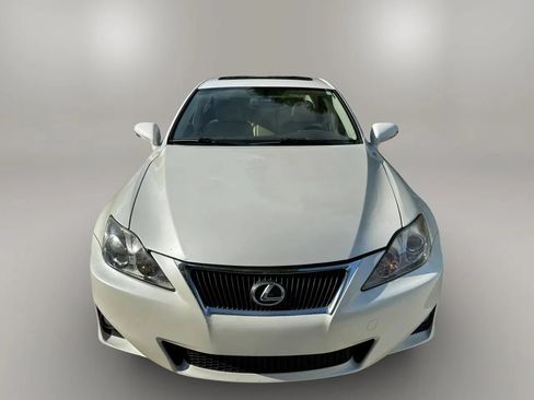 Used 2011 Lexus IS 250 RWD image 3