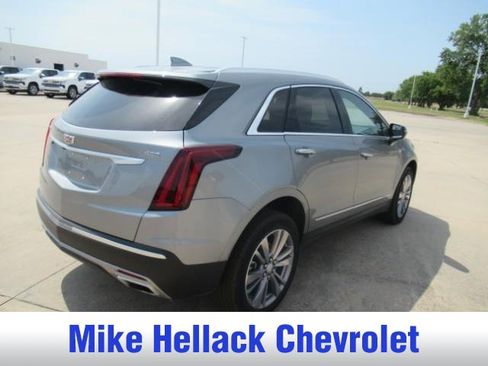 Used 2025 Cadillac XT5 Premium Luxury FWD image 7
