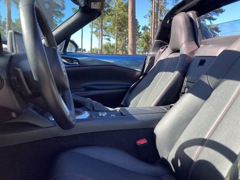 Used 2017 MAZDA MX-5 Miata RF Grand Touring image 22