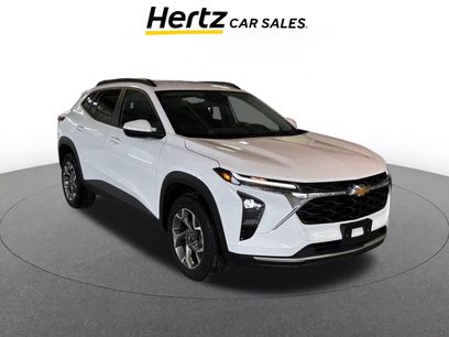 Used 2025 Chevrolet Trax LT