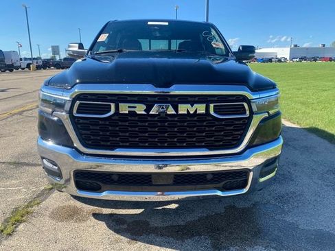 Used 2025 RAM 1500 Big Horn AWD/4WD image 6