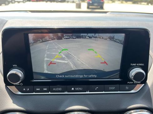 Used 2025 Nissan Sentra S FWD image 9
