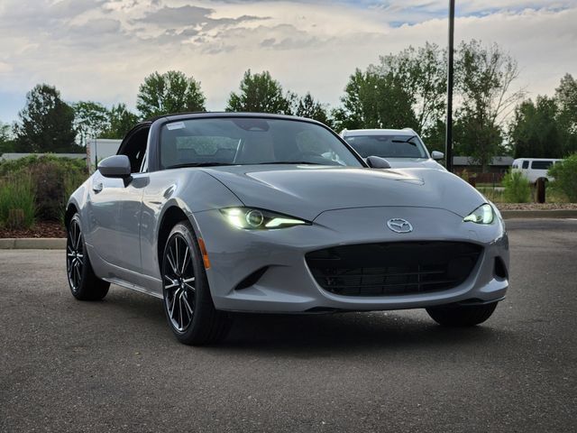 New 2026 MAZDA MX-5 Miata Grand Touring w/ Weather Package RWD image 9