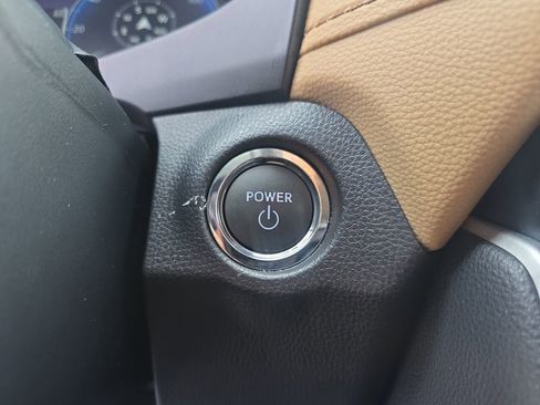 Used 2024 Toyota RAV4 Limited image 27