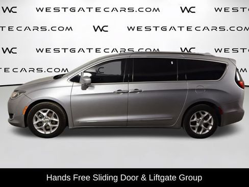 Used 2019 Chrysler Pacifica Touring-L Plus w/ Advanced Safetytec Group FWD image 5