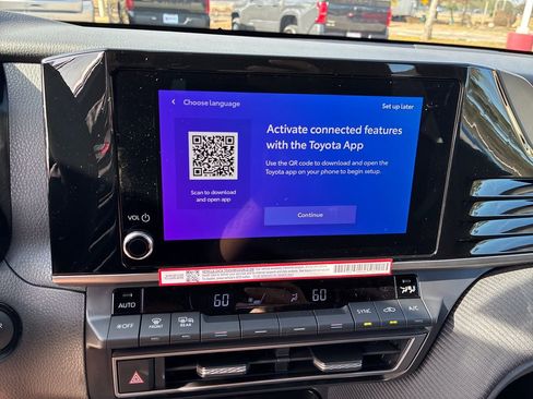 New 2026 Toyota Camry SE image 25