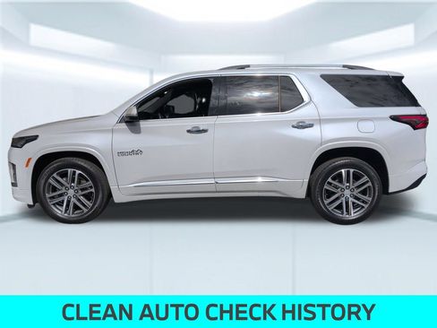 Used 2023 Chevrolet Traverse High Country AWD/4WD image 2
