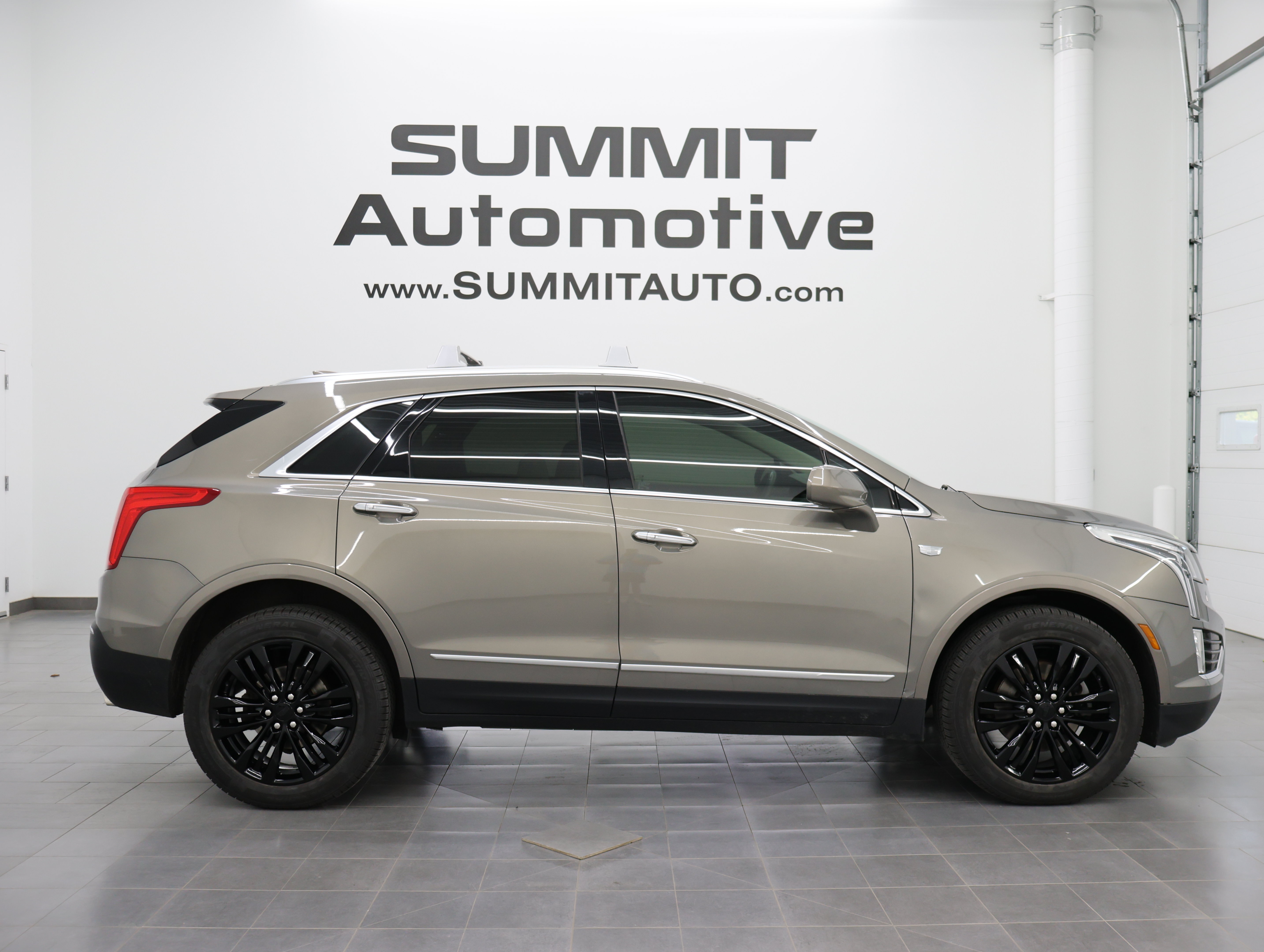 Used 2017 Cadillac XT5 Premium Luxury AWD/4WD 360° Tour