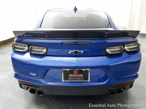 Used 2022 Chevrolet Camaro LT w/ RS Package RWD image 7