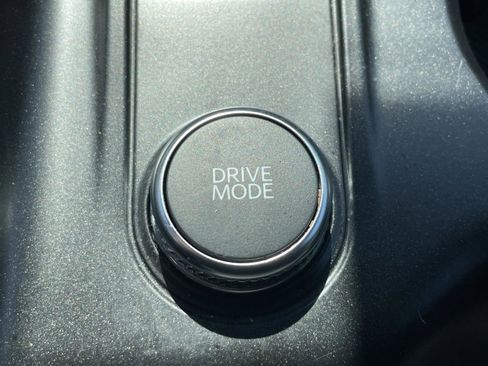 Used 2025 Ford Explorer ST-Line w/ ST-Line Street Pack AWD/4WD image 22