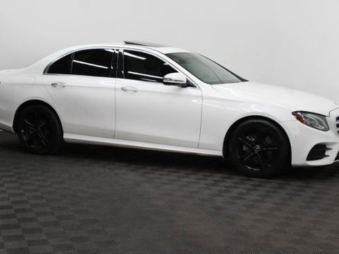 Used 2018 Mercedes-Benz E 300 4MATIC w/ Premium 1 Package image 2