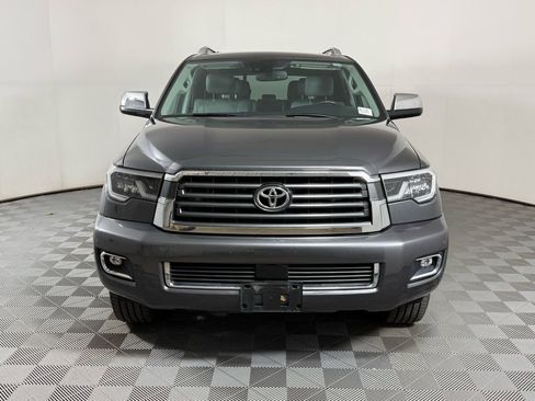 Used 2019 Toyota Sequoia Limited w/ Safety & Convenience Package image 11