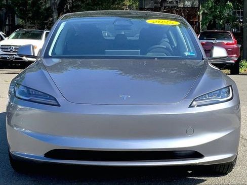 Used 2025 Tesla Model 3 Long Range RWD image 2