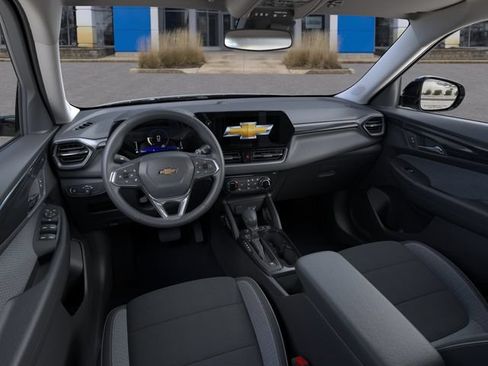 New 2026 Chevrolet TrailBlazer LT w/ Midnight Edition AWD/4WD image 15