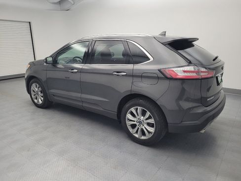 Used 2019 Ford Edge Titanium AWD/4WD image 3