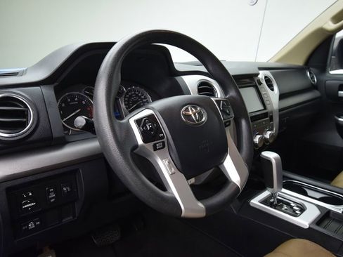 Used 2016 Toyota Tundra SR5 image 14