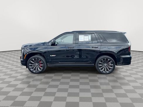 Used 2025 Cadillac Escalade V AWD/4WD image 7