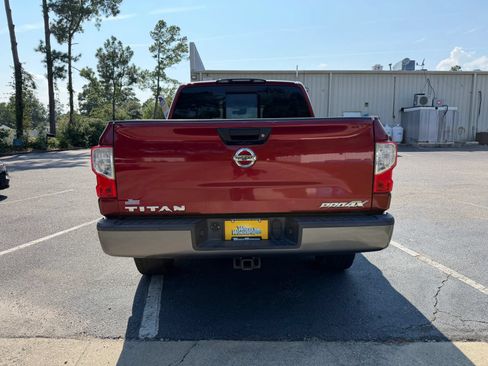 Used 2017 Nissan Titan PRO-4X AWD/4WD image 7