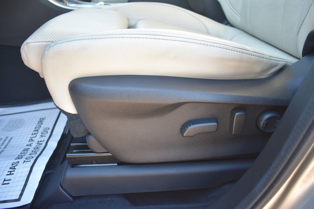 Used 2020 Subaru Ascent Limited w/ Technology Package AWD/4WD image 14
