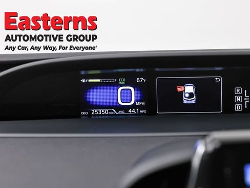 Used 2018 Toyota Prius Prime Advanced FWD image 18