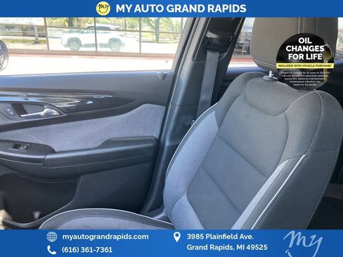 Used 2024 Chevrolet TrailBlazer LT AWD/4WD image 29