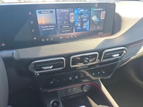 New 2026 Nissan Sentra SV w/ SV Convenience Package image 7