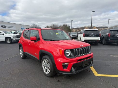 Used 2020 Jeep Renegade Latitude image 3