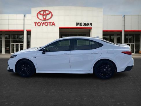 Certified 2025 Toyota Camry SE image 7