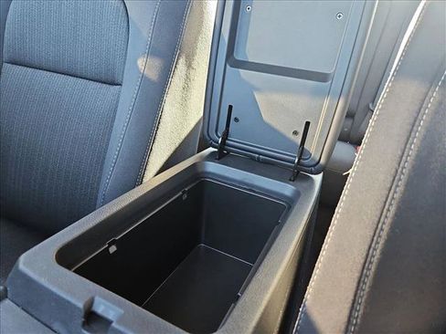 Used 2025 Nissan Altima 2.5 SV image 15