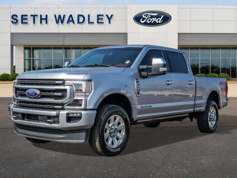 Used 2022 Ford F250 Platinum w/ FX4 Off-Road Package image 3