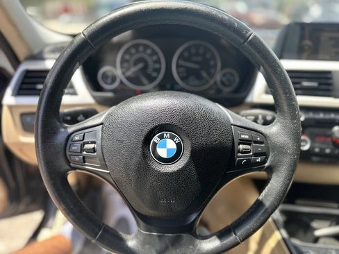 Used 2014 BMW 320i Sedan image 12