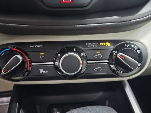 Used 2022 Kia Soul LX w/ Technology Package FWD image 20