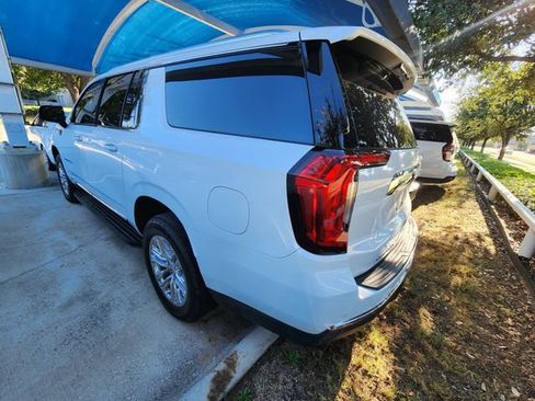 Used 2021 GMC Yukon XL SLT w/ SLT Luxury Plus Package RWD image 6