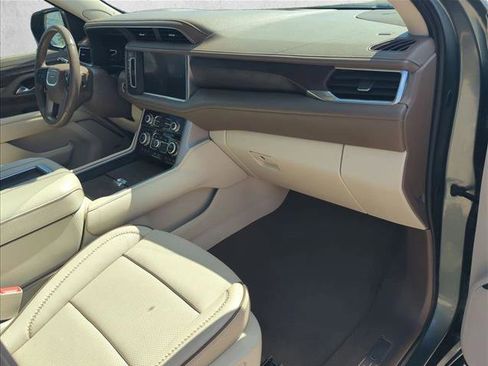 Used 2023 GMC Yukon Denali AWD/4WD image 30