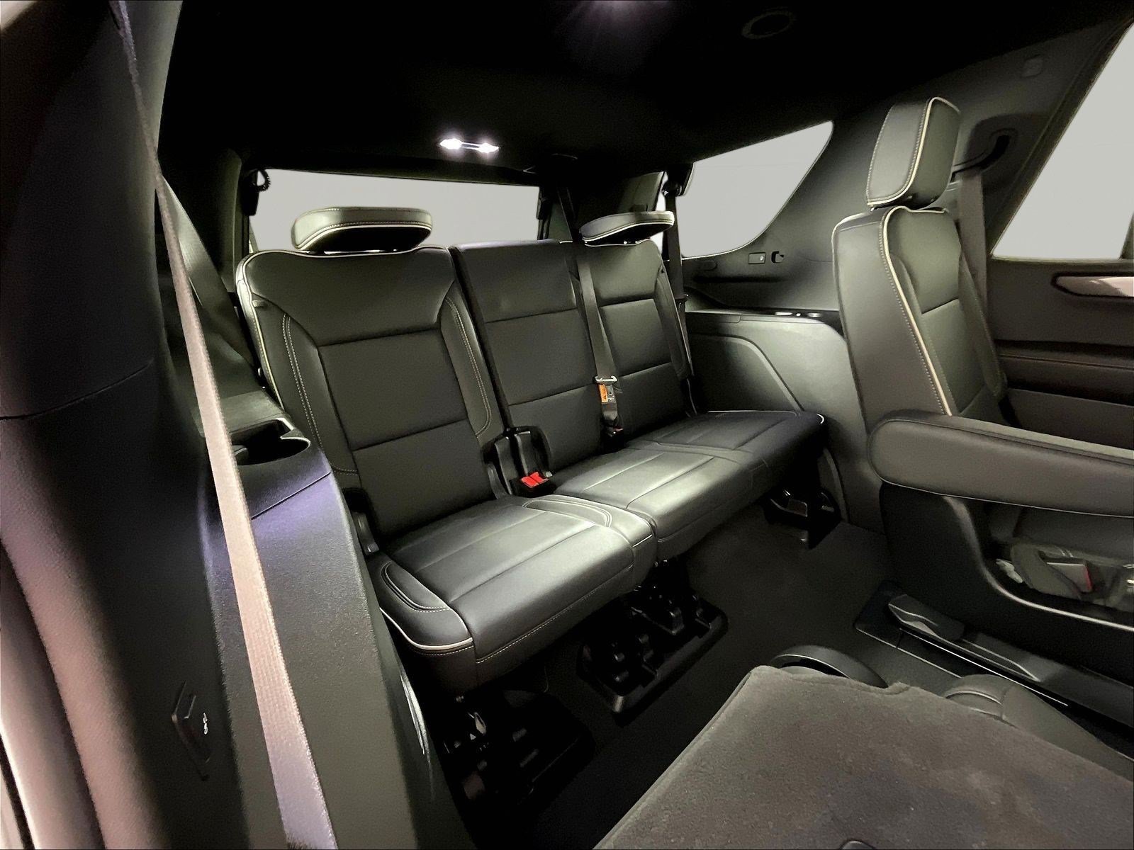Used 2025 GMC Yukon Elevation AWD/4WD image 26