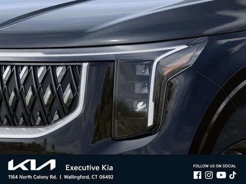 New 2026 Kia Carnival FWD image 10