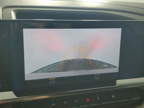 New 2025 Chevrolet Silverado 1500 LT image 17