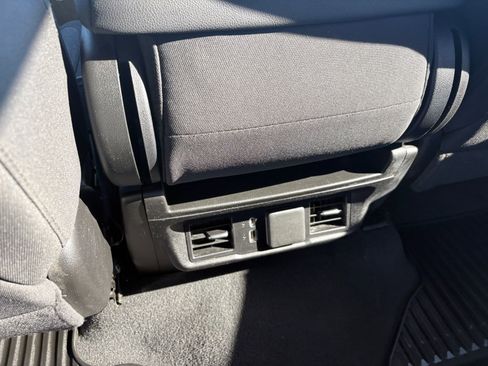 Used 2025 Chevrolet Silverado 1500 LT image 14