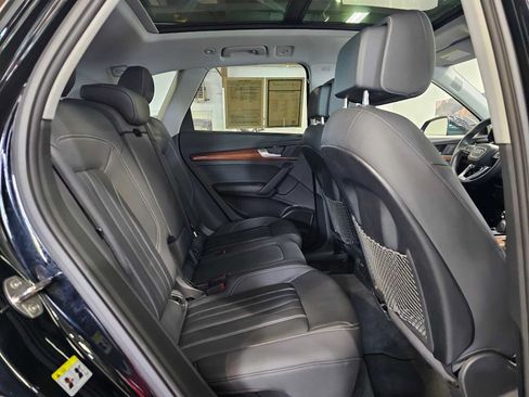 Used 2023 Audi Q5 2.0T Premium Plus w/ Premium Plus Package AWD/4WD image 12