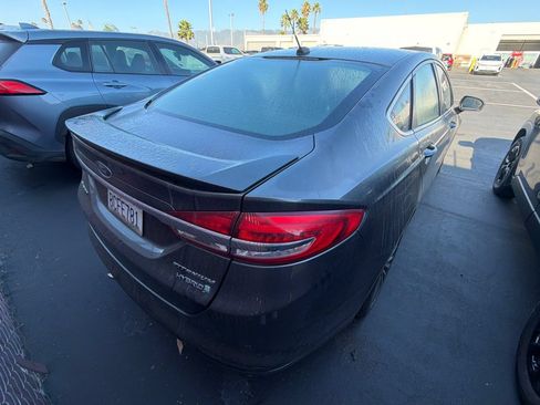 Used 2018 Ford Fusion Titanium FWD image 6