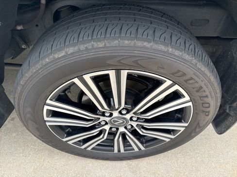 Used 2024 Lexus LX 600 4WD w/ Luxury Package image 5