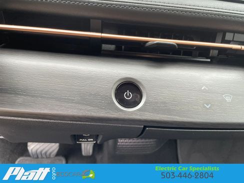 Used 2023 Nissan Ariya FWD image 28