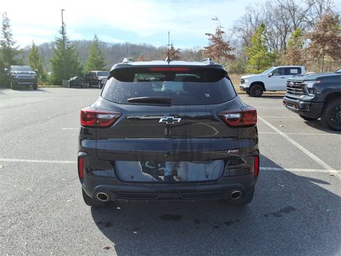 Certified 2024 Chevrolet TrailBlazer RS w/ Driver Confidence Package image 3