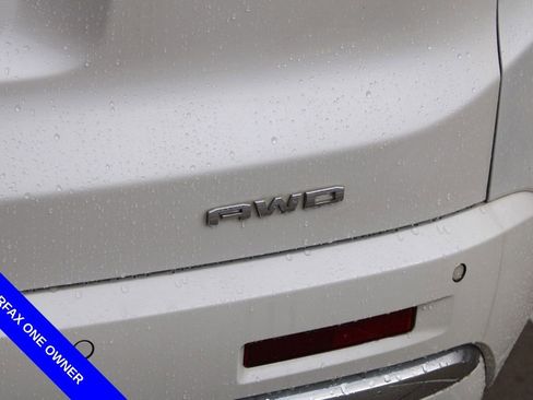 Used 2021 GMC Acadia Denali w/ Denali Ultimate Package image 9