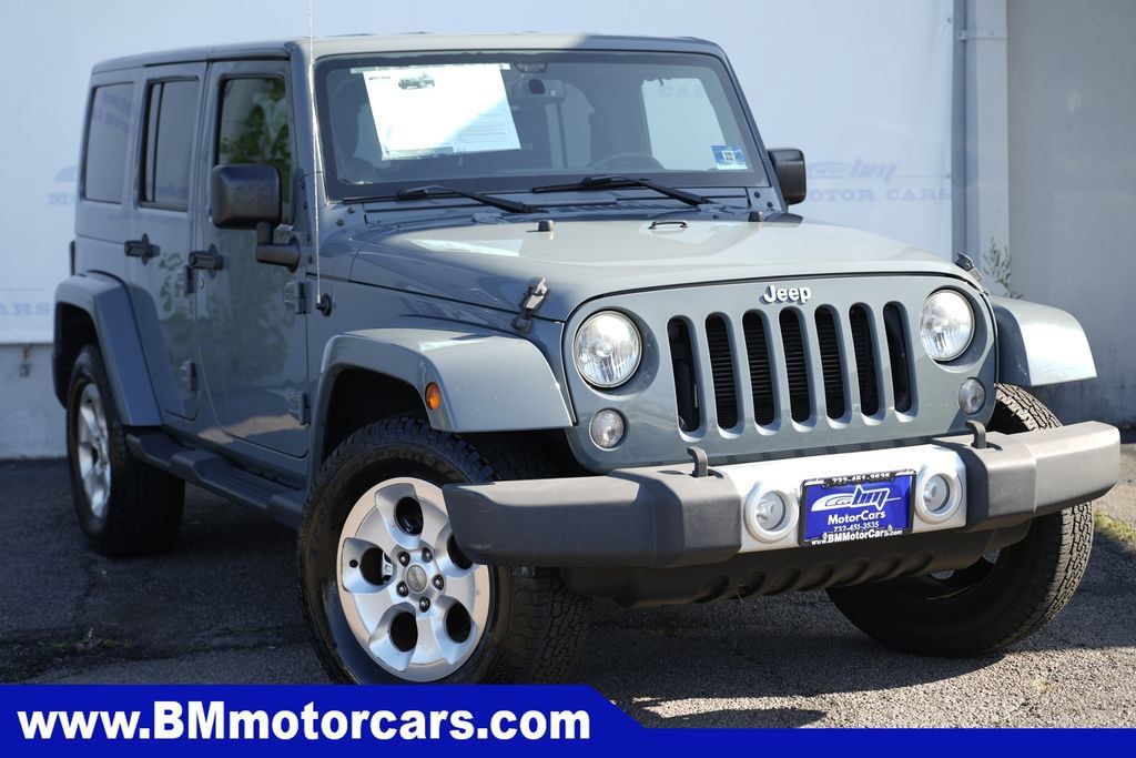 Used 2015 Jeep Wrangler Unlimited Sahara w/ Connectivity Group AWD/4WD image 1
